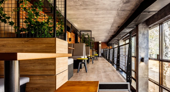 Cafe dengan Konsep Industrial